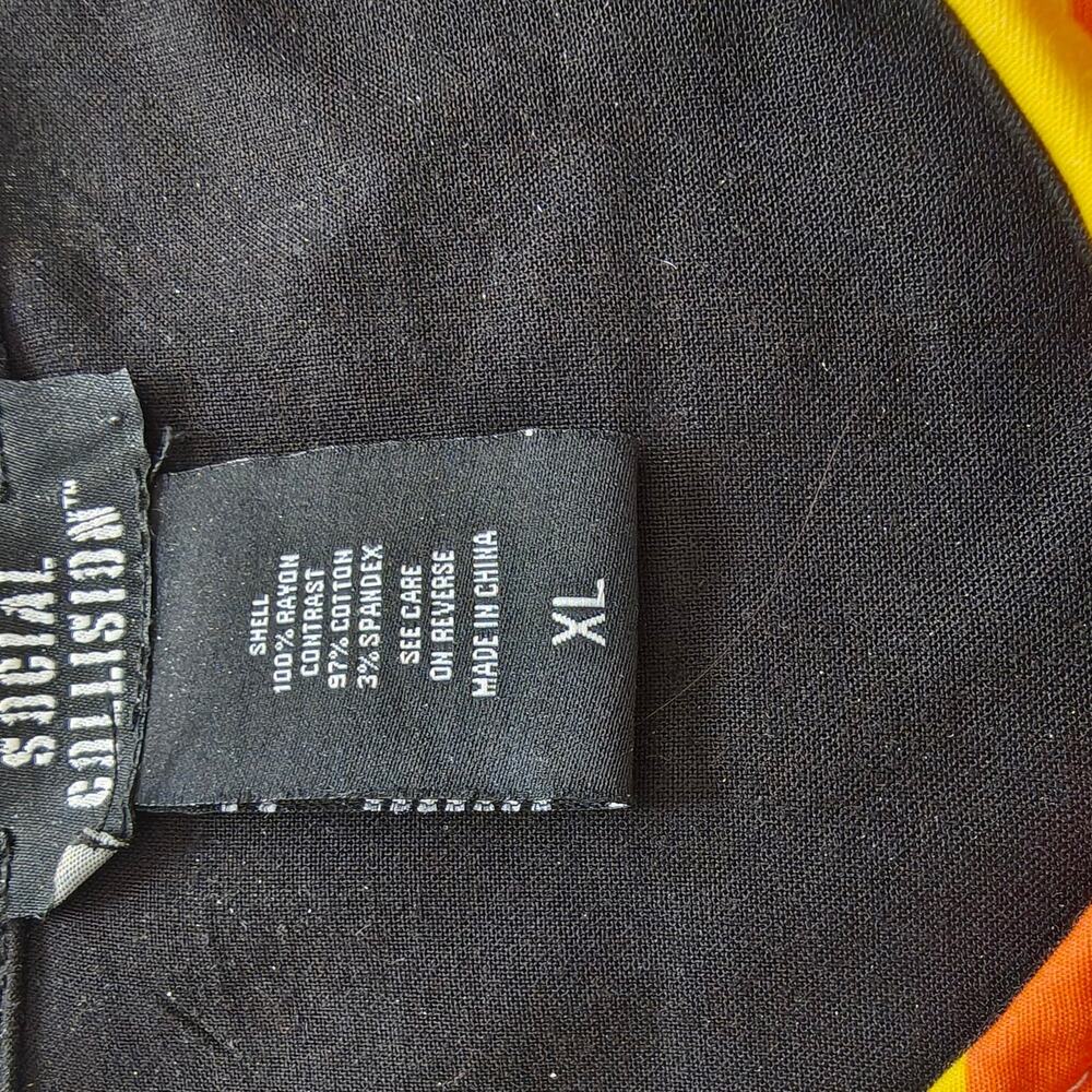 Social Collision Candy Corn Collar Button Up Top XL - Picture 2 of 3